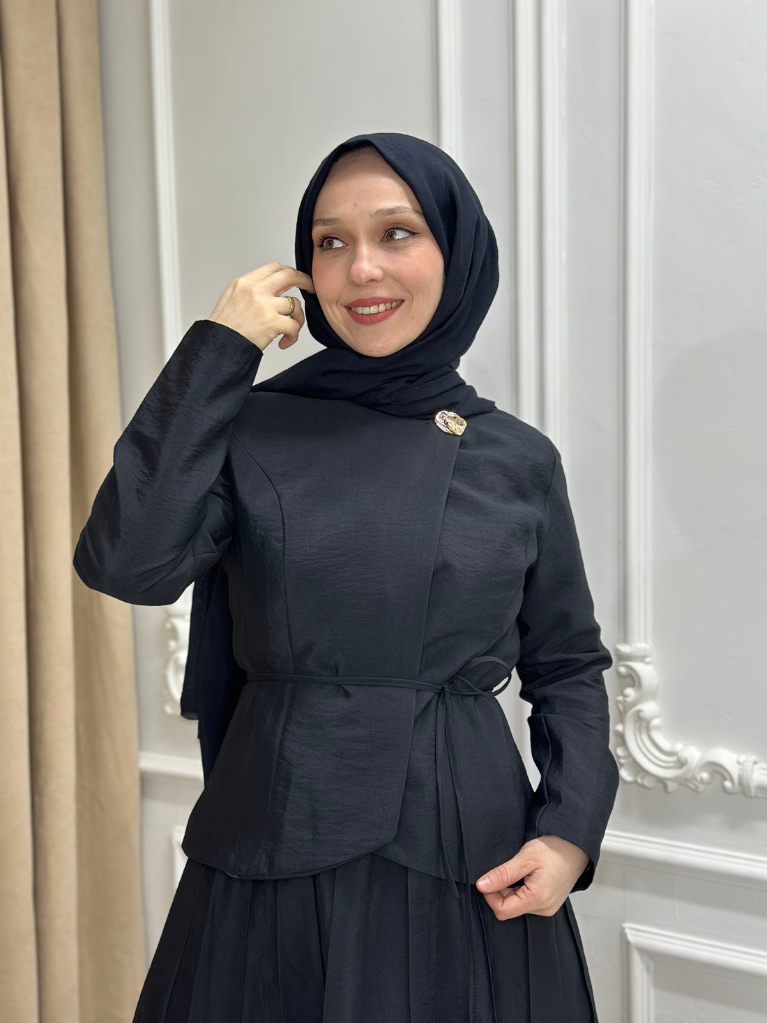 ARNA ETEKLİ TAKIM - SİYAH