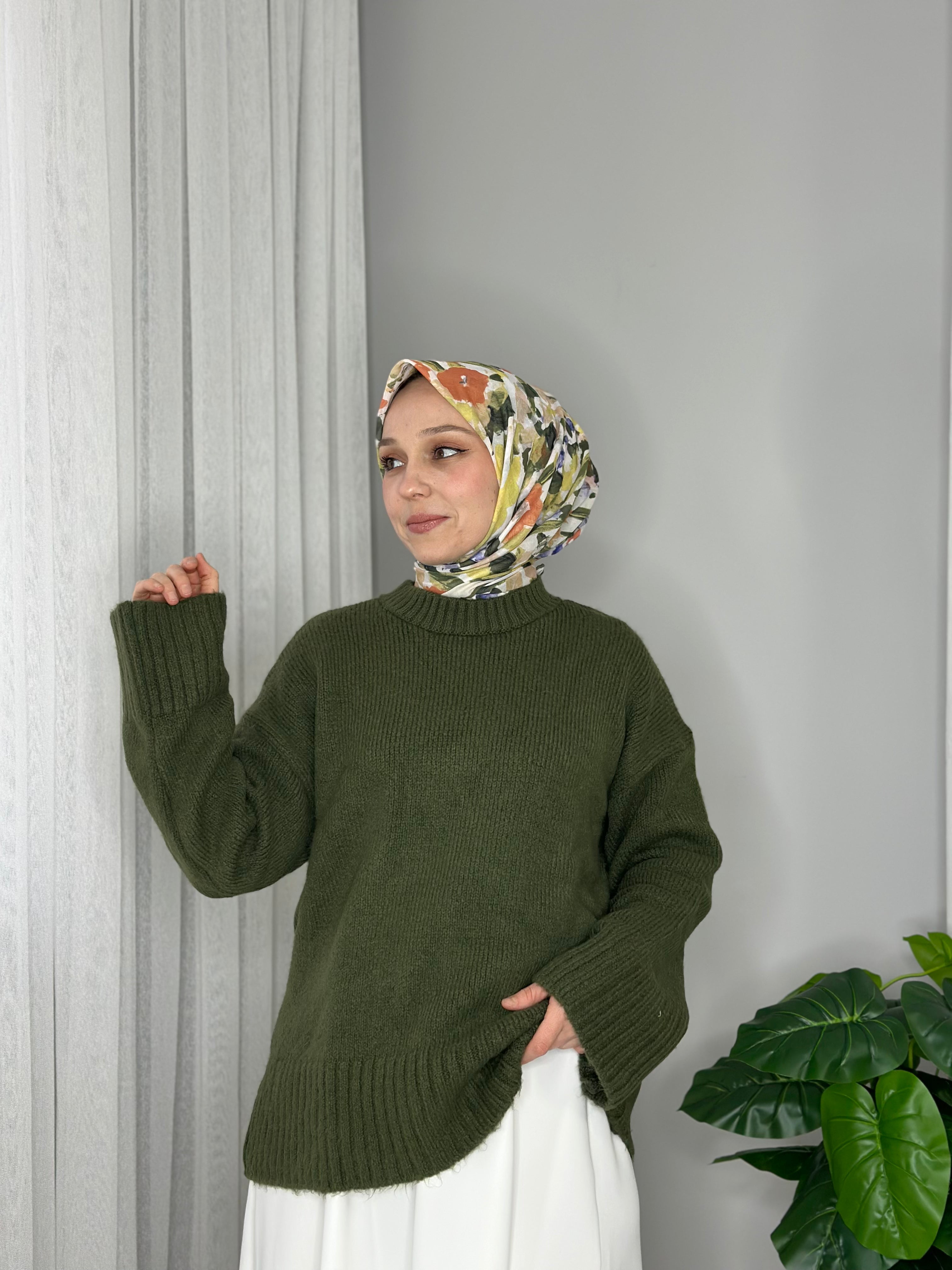 BİSİKLET YAKA KAZAK - YEŞİL